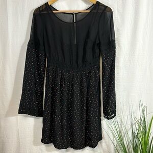 Free People long sleeved boho wide sleeve sheer